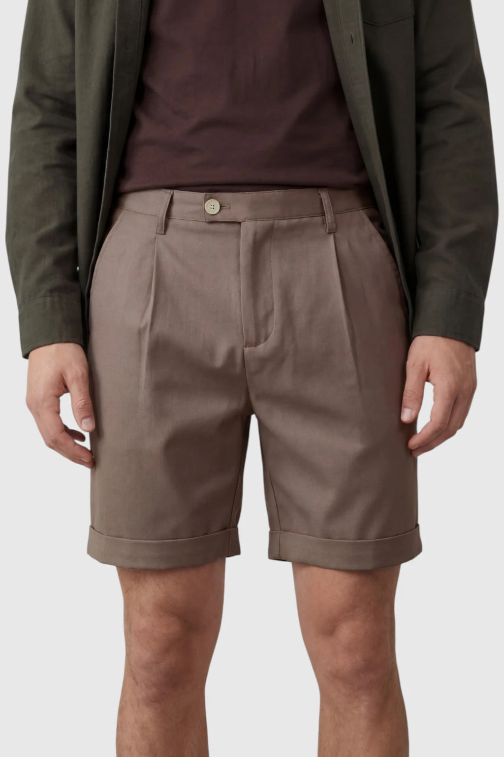 Herreshorts med læg og lommer – Taupe og alsidige