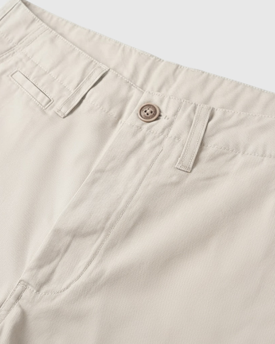 Herre Chinos i Sandy Beige – Løs Pasform - - Chinos - Valmont Wear