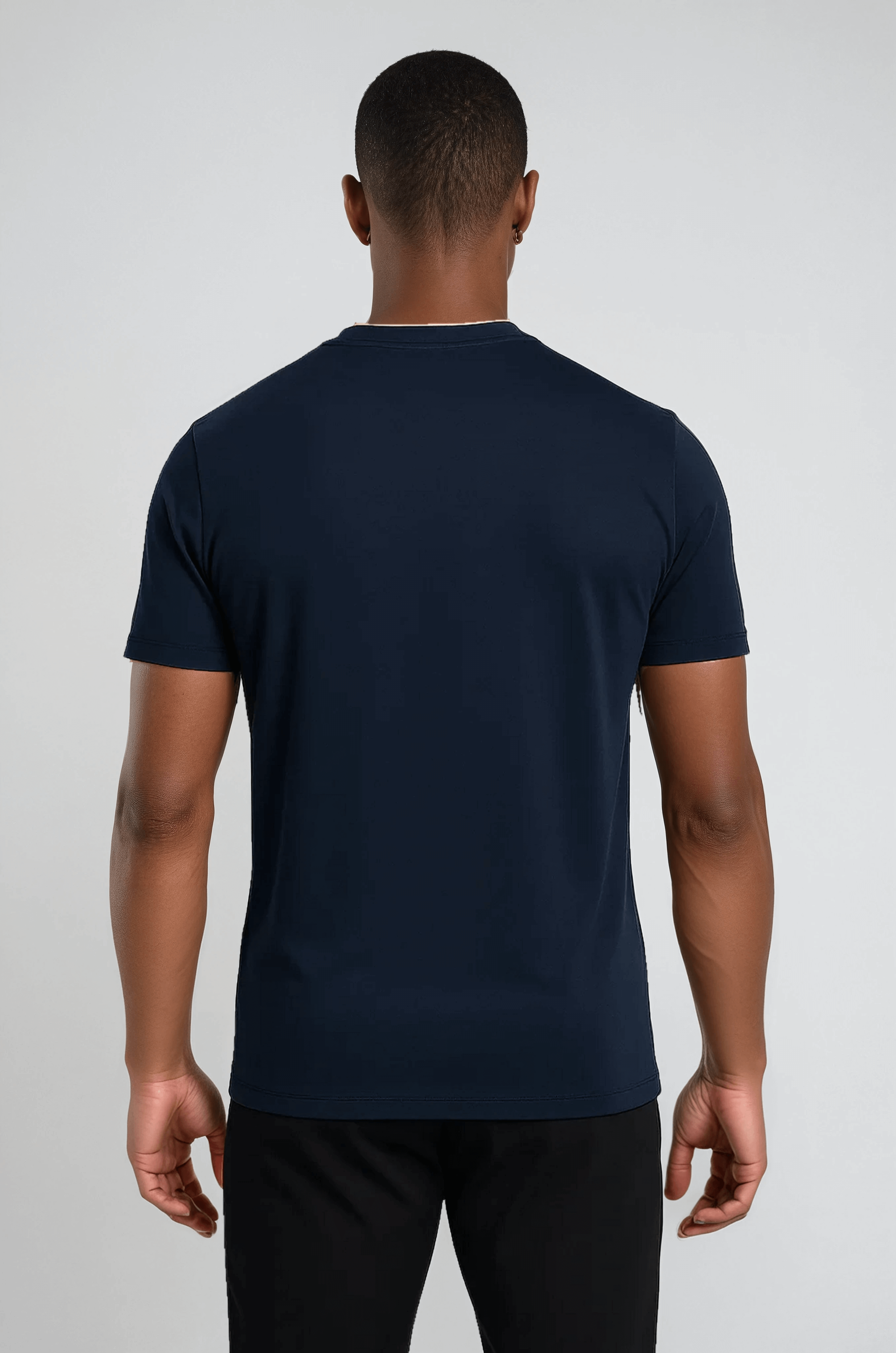 Herre Slim-Fit T-Shirt i Marineblå - - Herre T-shirts - Valmont Wear