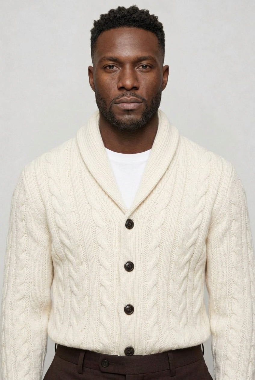 Valmont Wear cremehvid strikket cardigan med sjalskrave collar close-up image 5