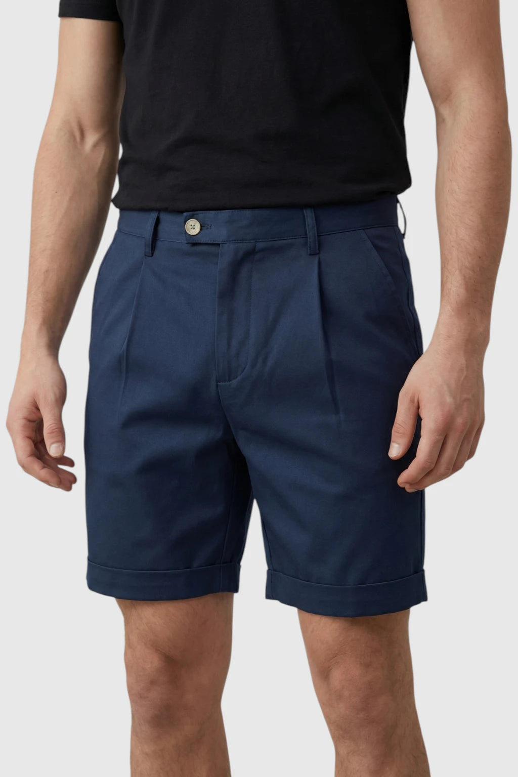 Herreshorts med læg og lommer – Marineblå og alsidige