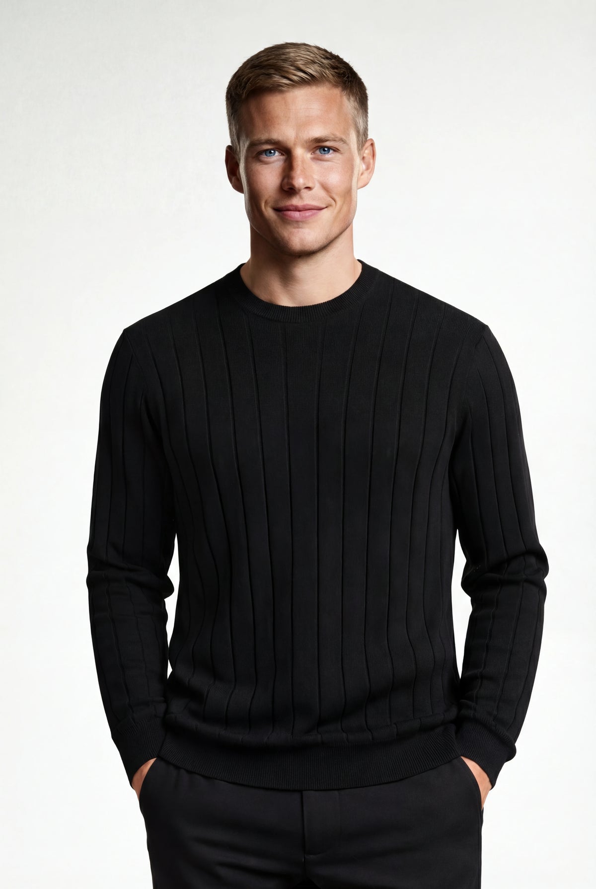 Ribstrikket herresweater med rund hals - Langærmet - Sweater - Valmont Wear