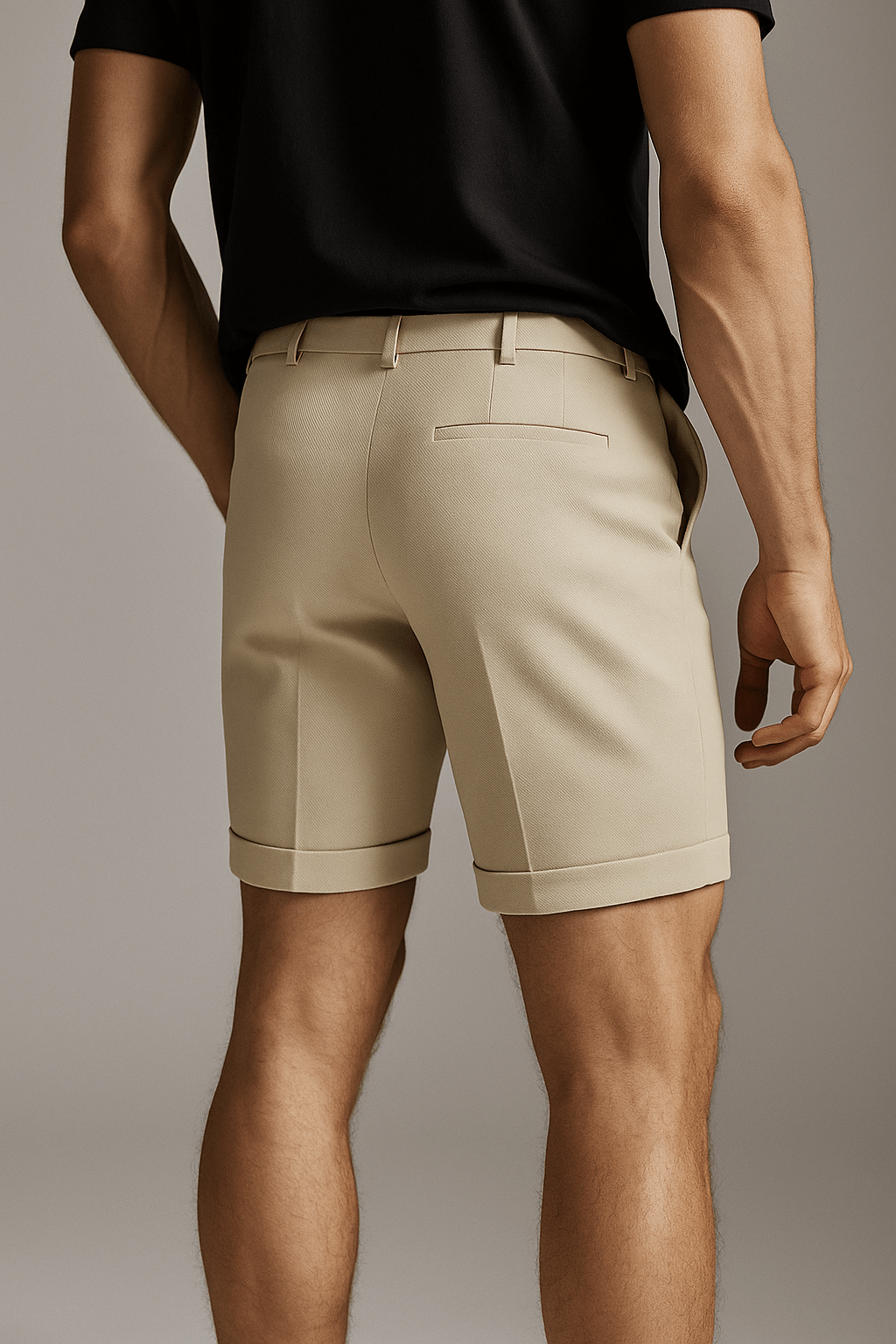 Herreshorts med læg og lommer – offwhite og alsidige - - Shorts - Valmont Wear