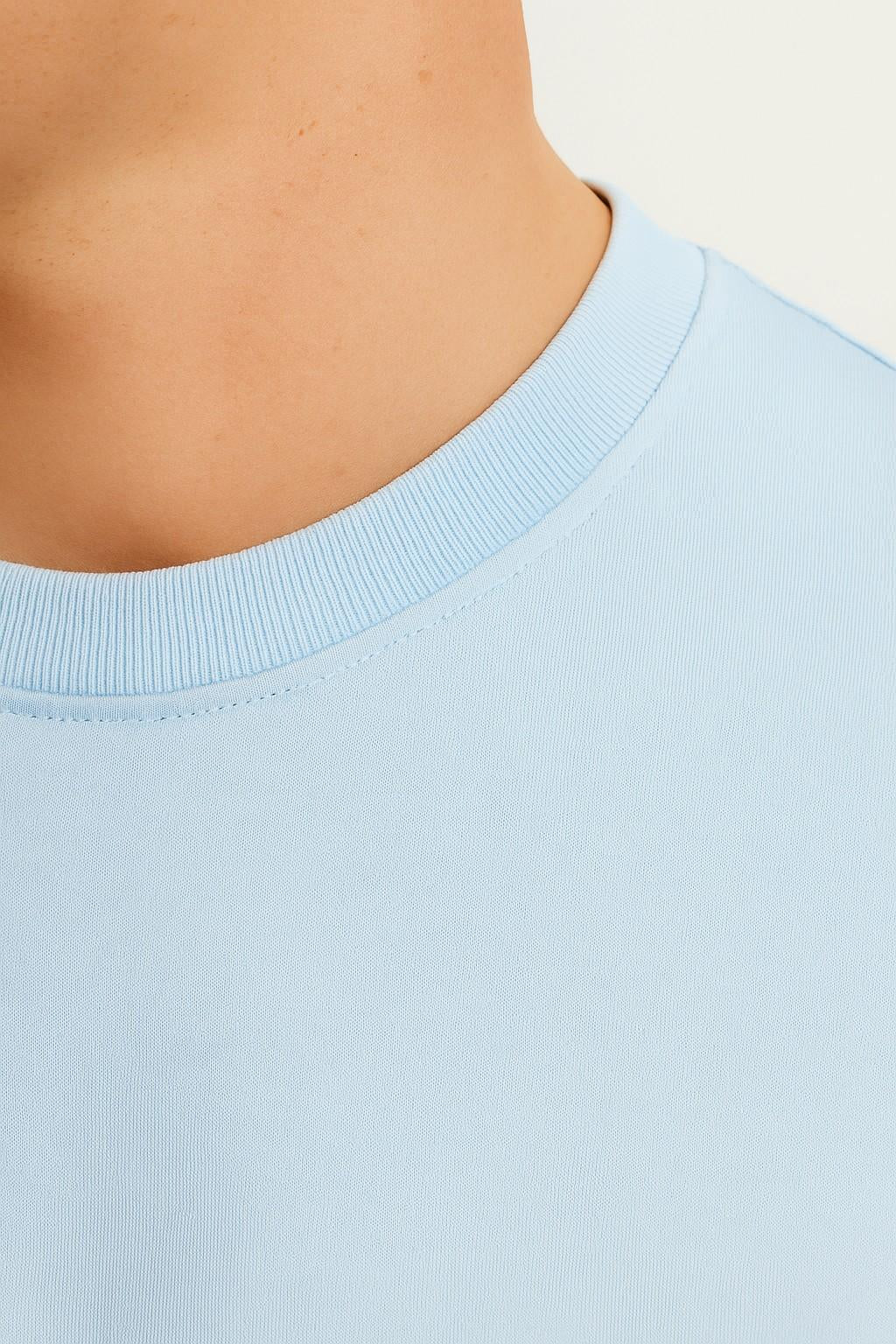 Herre T-shirt i Bomuld – Åndbar Kortærmet Rund Hals – Tågeblå - - Herre T-shirts - Valmont Wear
