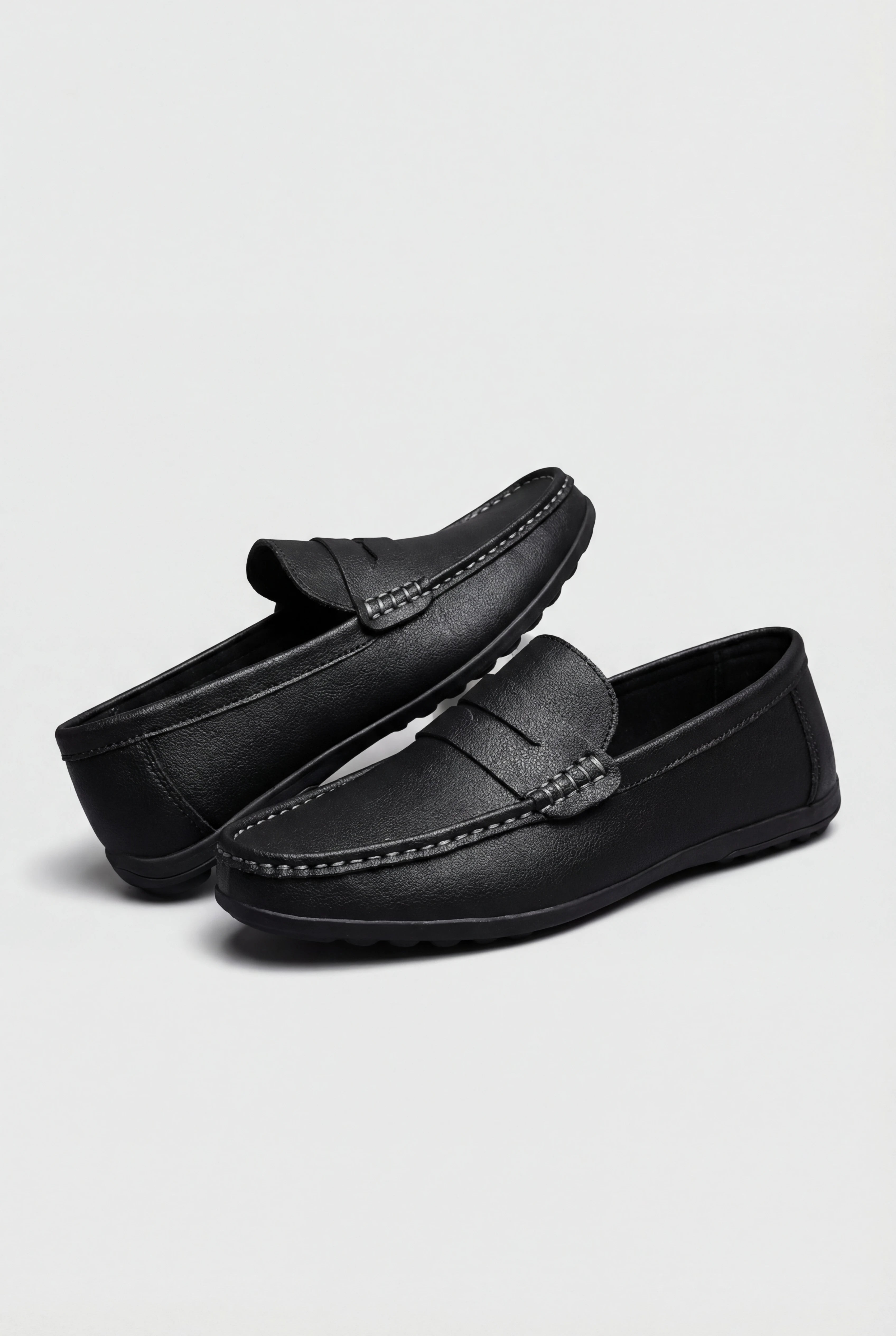 Sorte slip-on penny loafers til mænd med gummisål