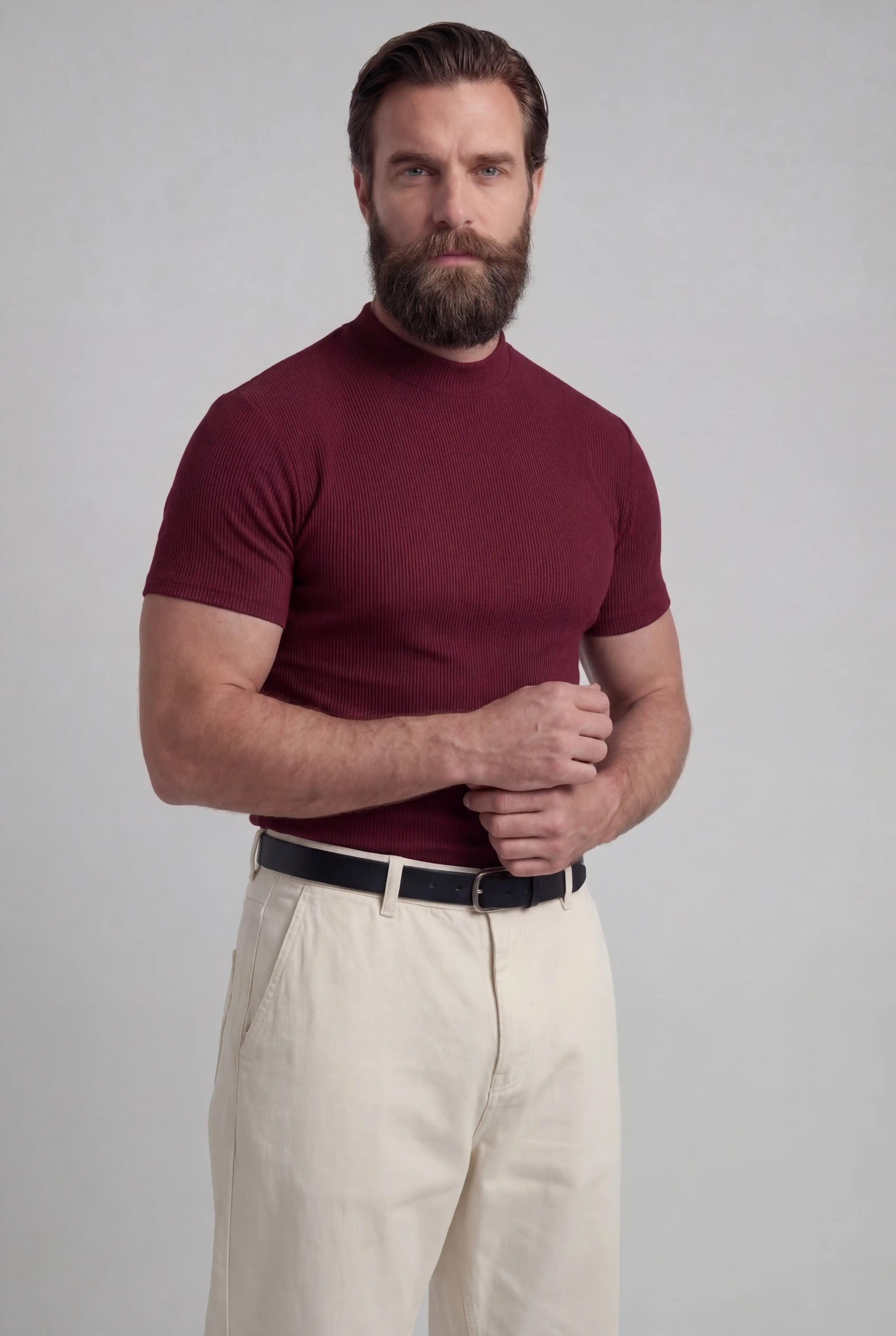 Ribstrikket Mock Neck T-Shirt Herre Slim Fit – Bordeaux