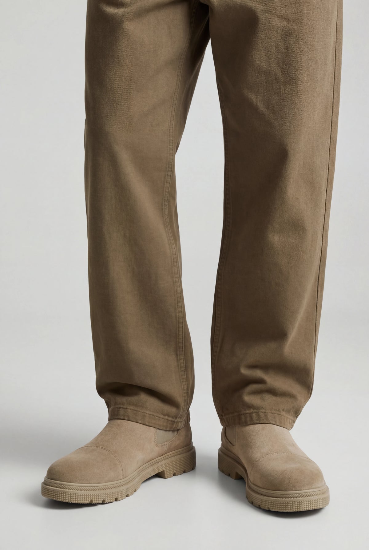 Herre Chelsea Boots i Ruskind - Sand - Taupe - Boots - Valmont Wear