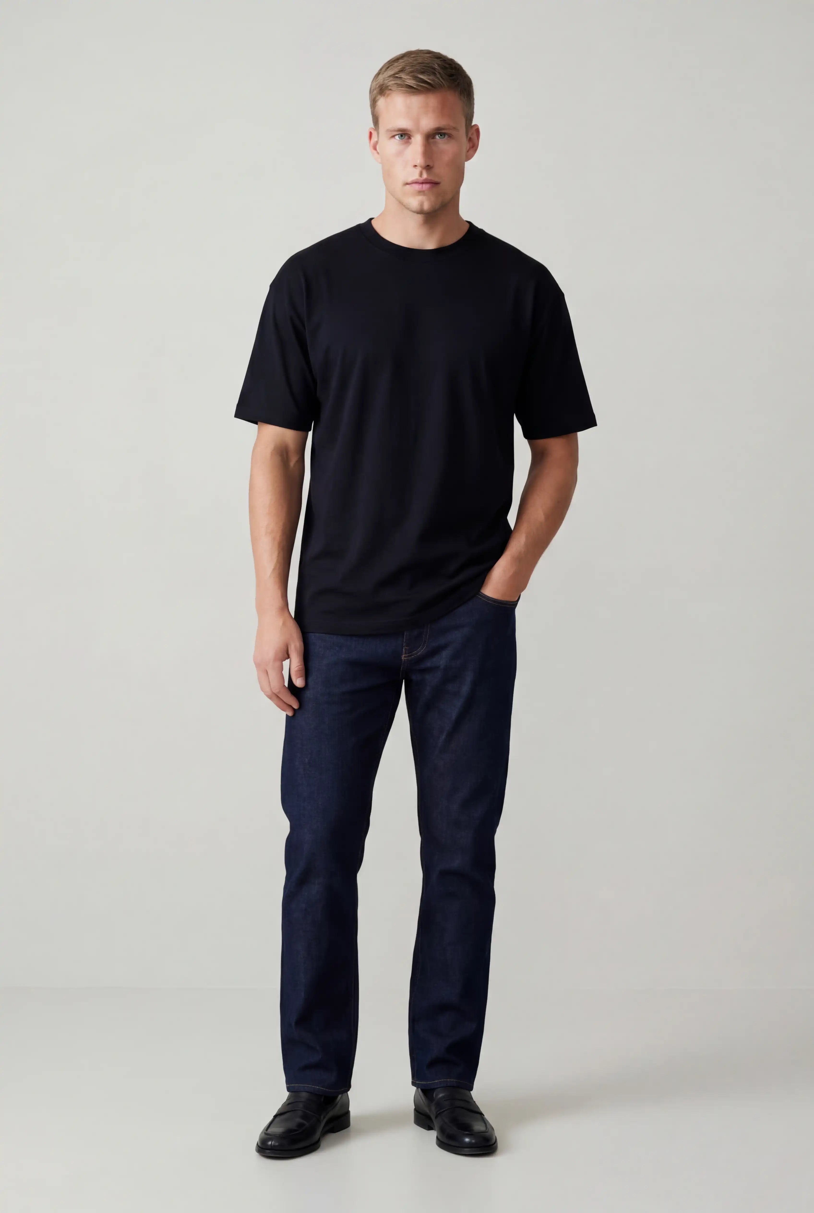 Herre T-shirt i Bomuld – Åndbar Kortærmet Rund Hals – Sort