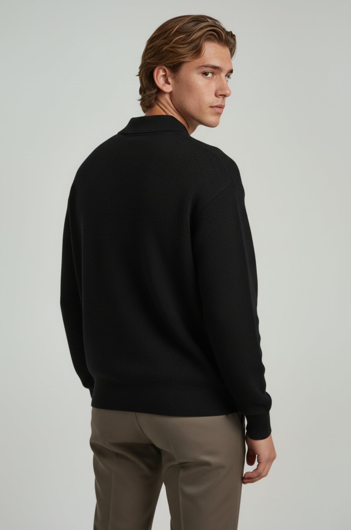 Herrestrikskjorte med lange ærmer og reverskrave – Sort – Regular Fit - - Sweatre - Valmont Wear