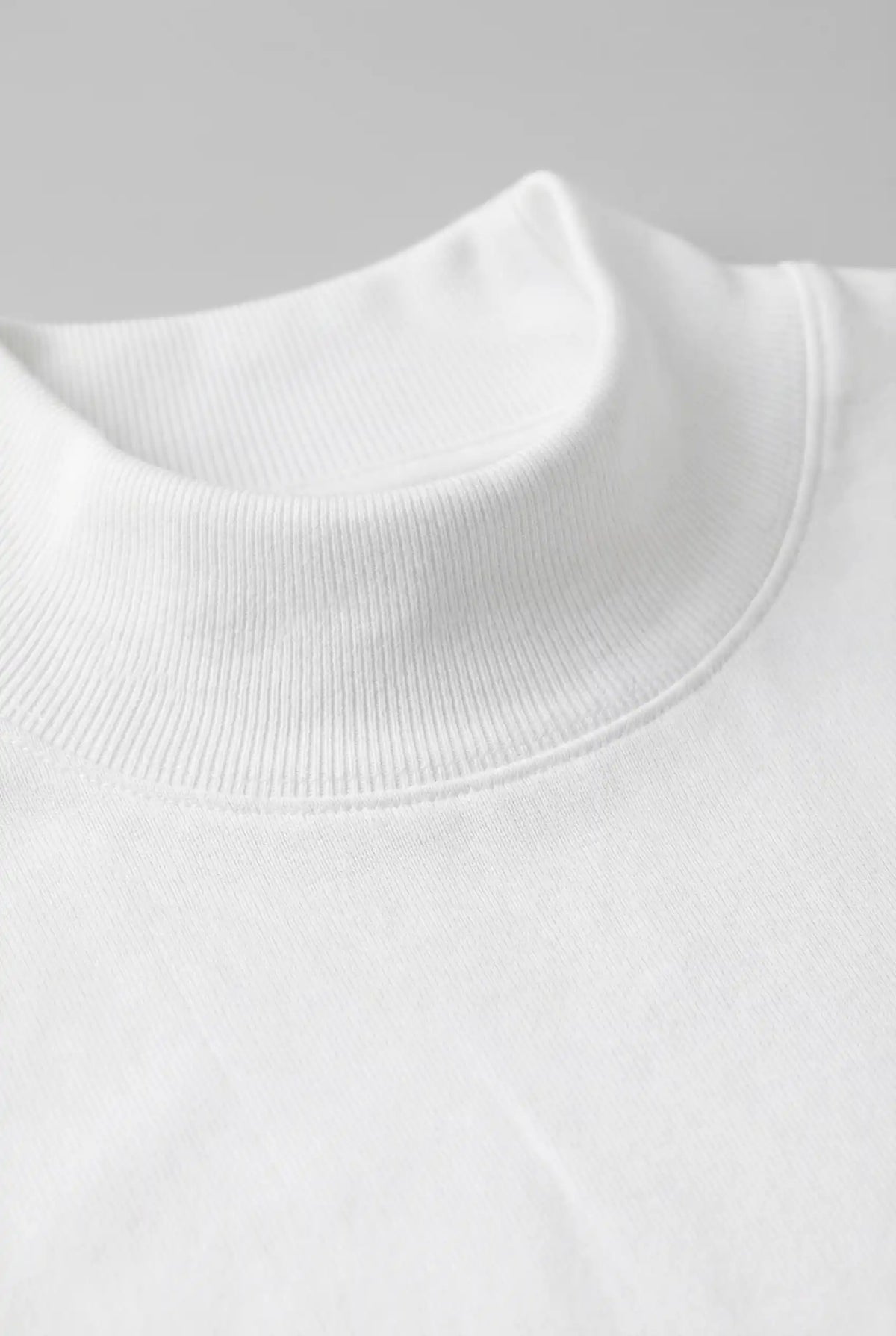 Herre Ribstrikket Mock Neck Slim Fit T-Shirt – Hvid