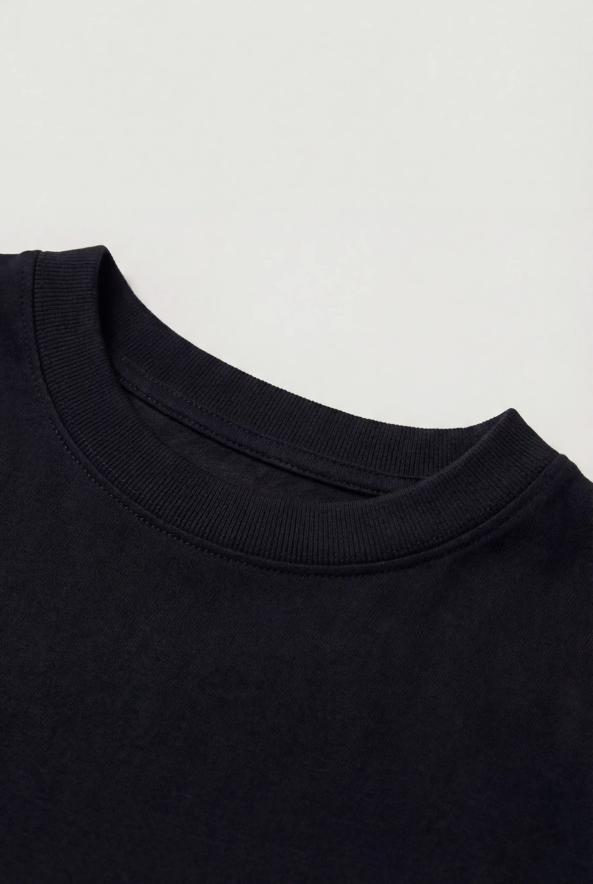 Herre T-shirt i Bomuld - Åndbar Kortærmet Rund Hals - Sort - Herre T-shirts - Valmont Wear