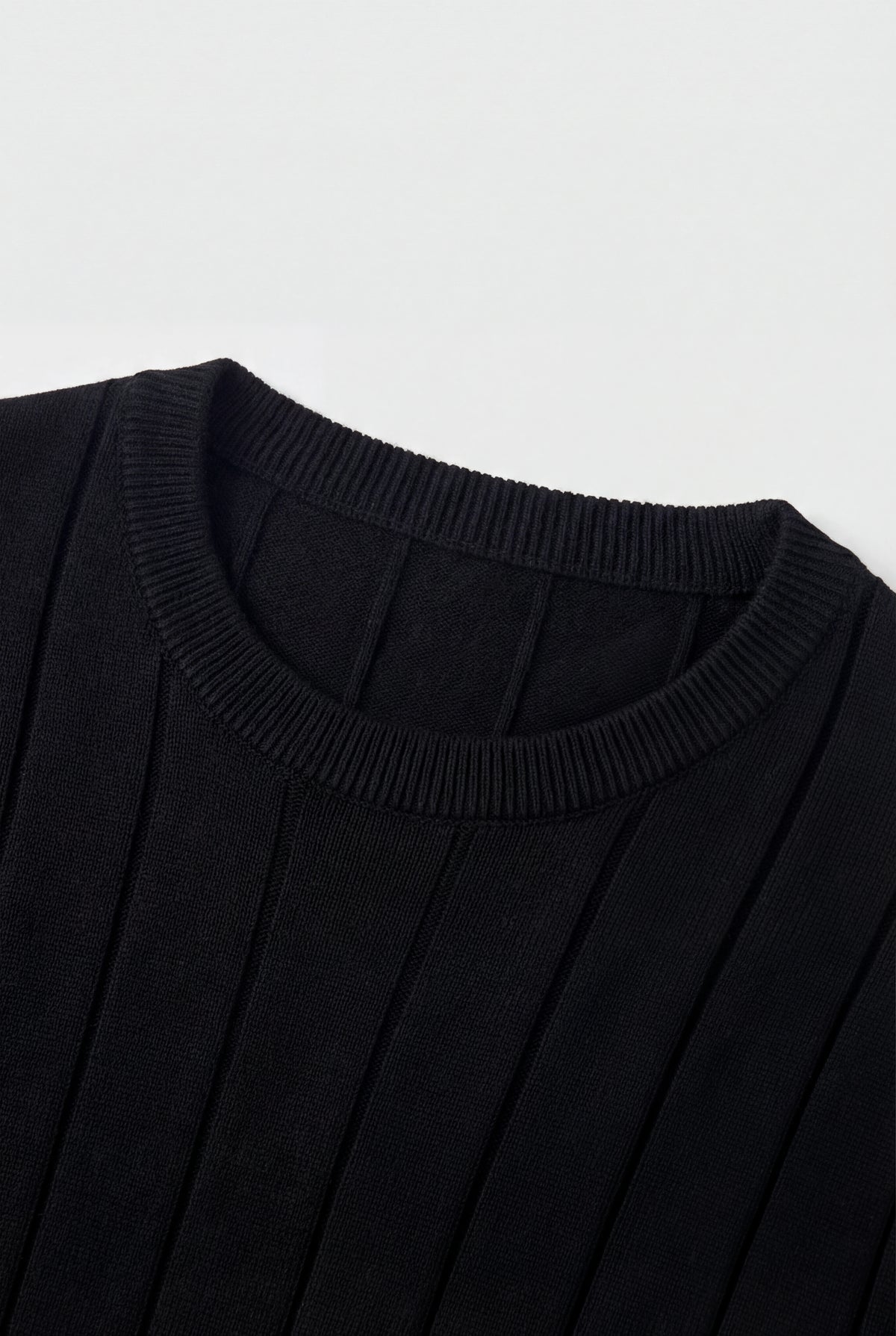 Ribstrikket herresweater med rund hals - Langærmet - Sweater - Valmont Wear