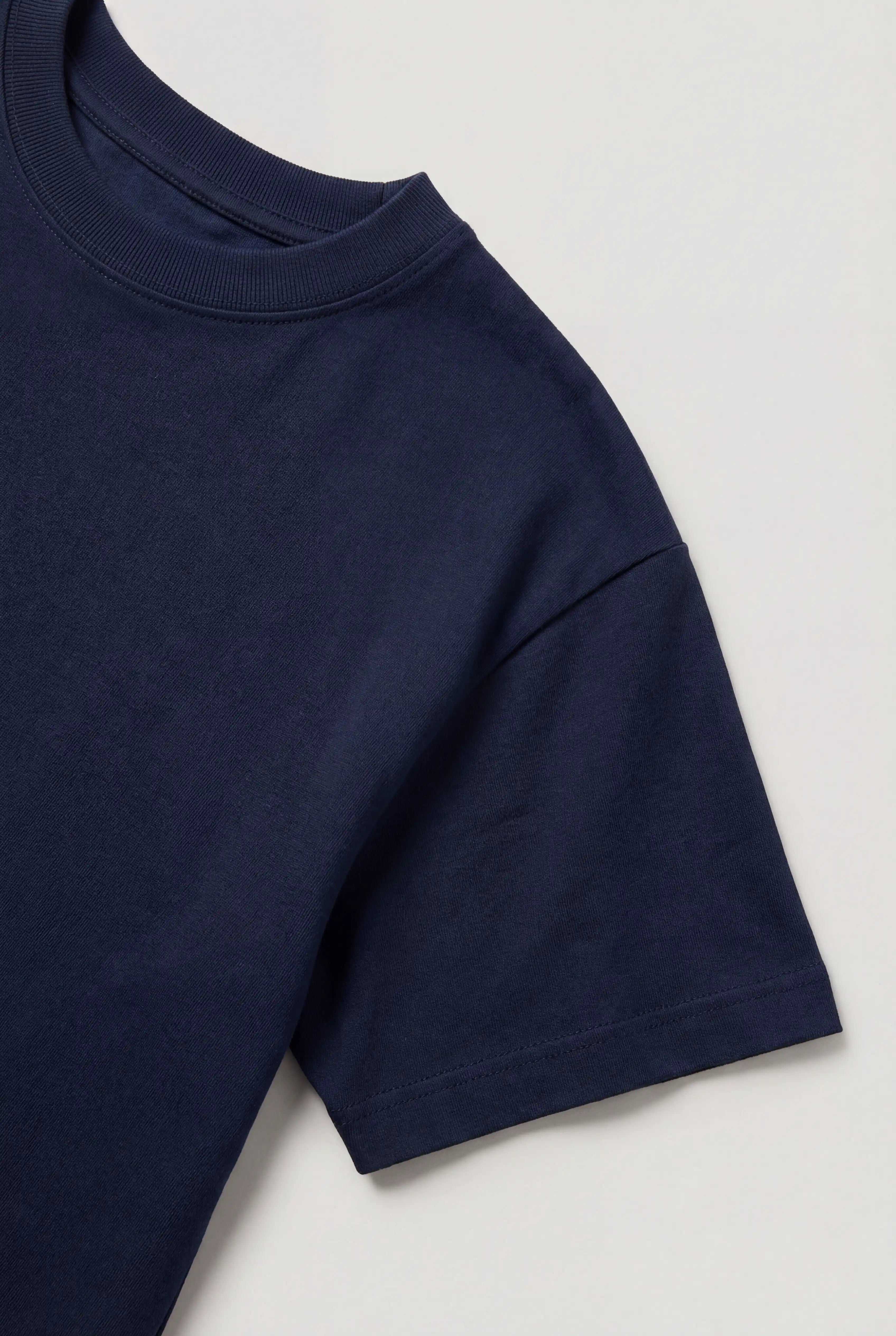 Herre T-shirt i Bomuld – Åndbar Kortærmet Rund Hals – Marineblå