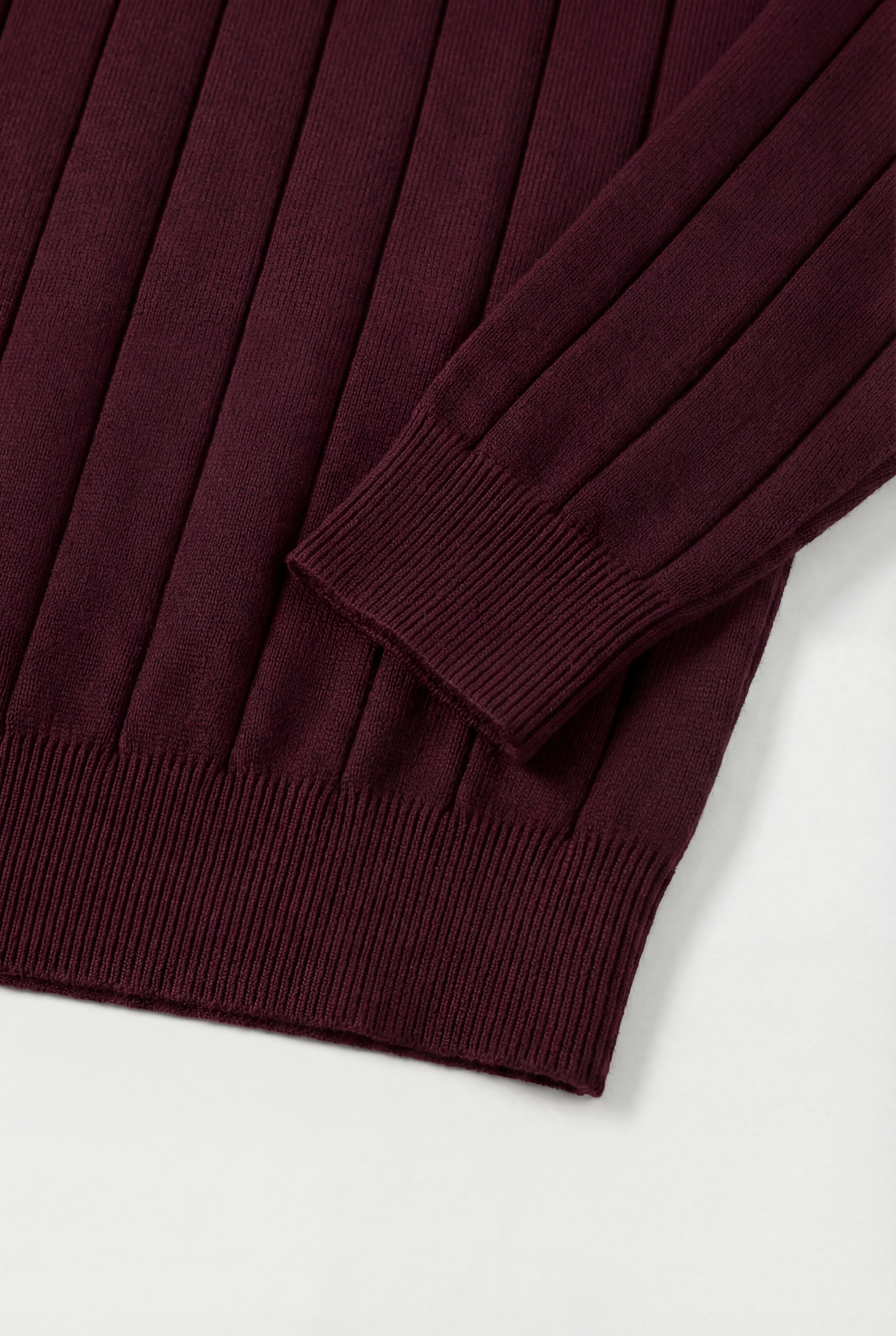 Ribstrikket herresweater med rund hals – Langærmet, bourgogne