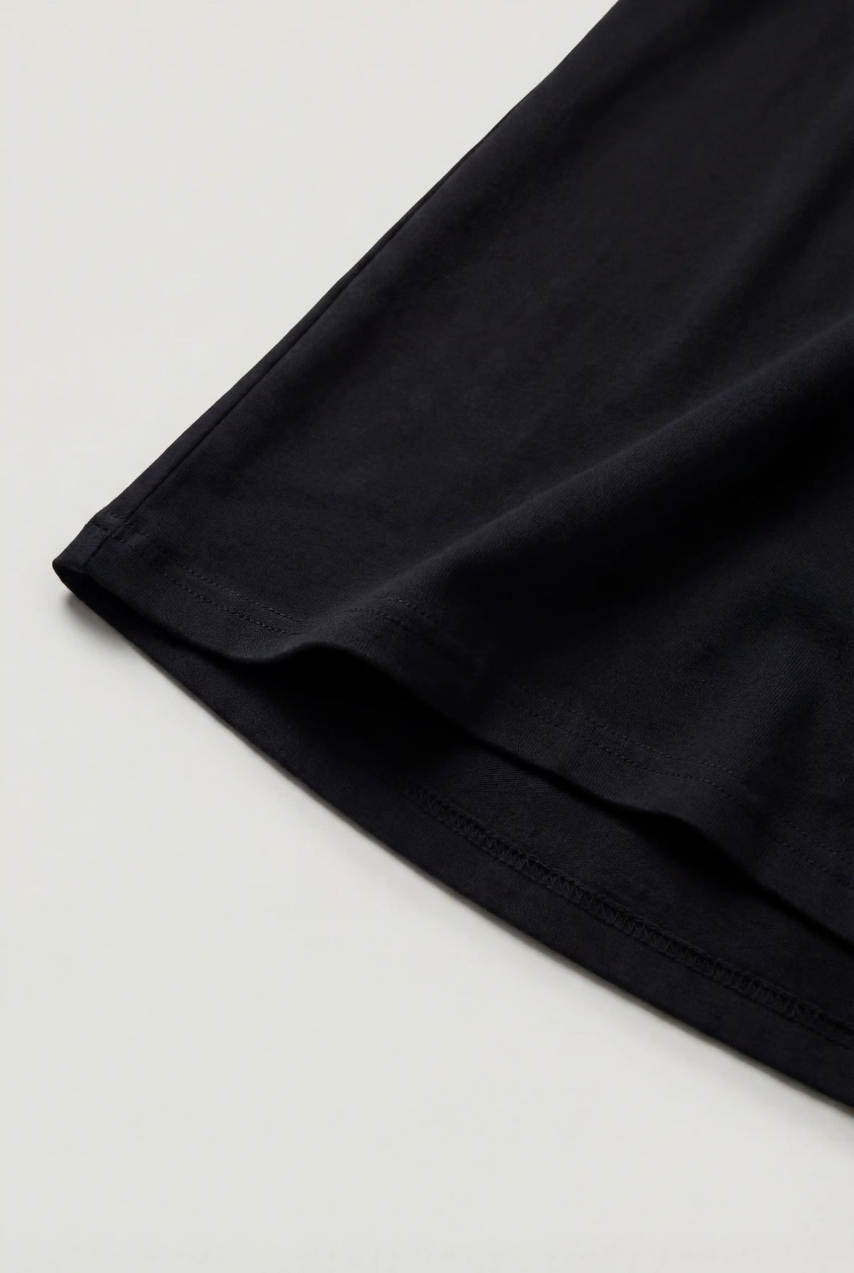 Herre T-shirt i Bomuld - Åndbar Kortærmet Rund Hals - Sort - Herre T-shirts - Valmont Wear