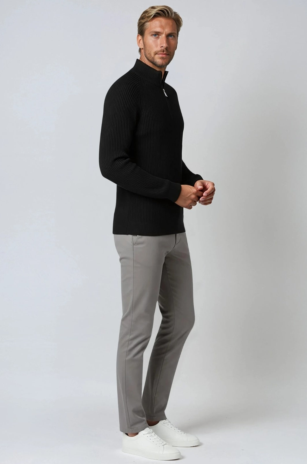 Herre Half-Zip Striktrøje med Ståkrave – Sort - - Striktrøje - Valmont Wear