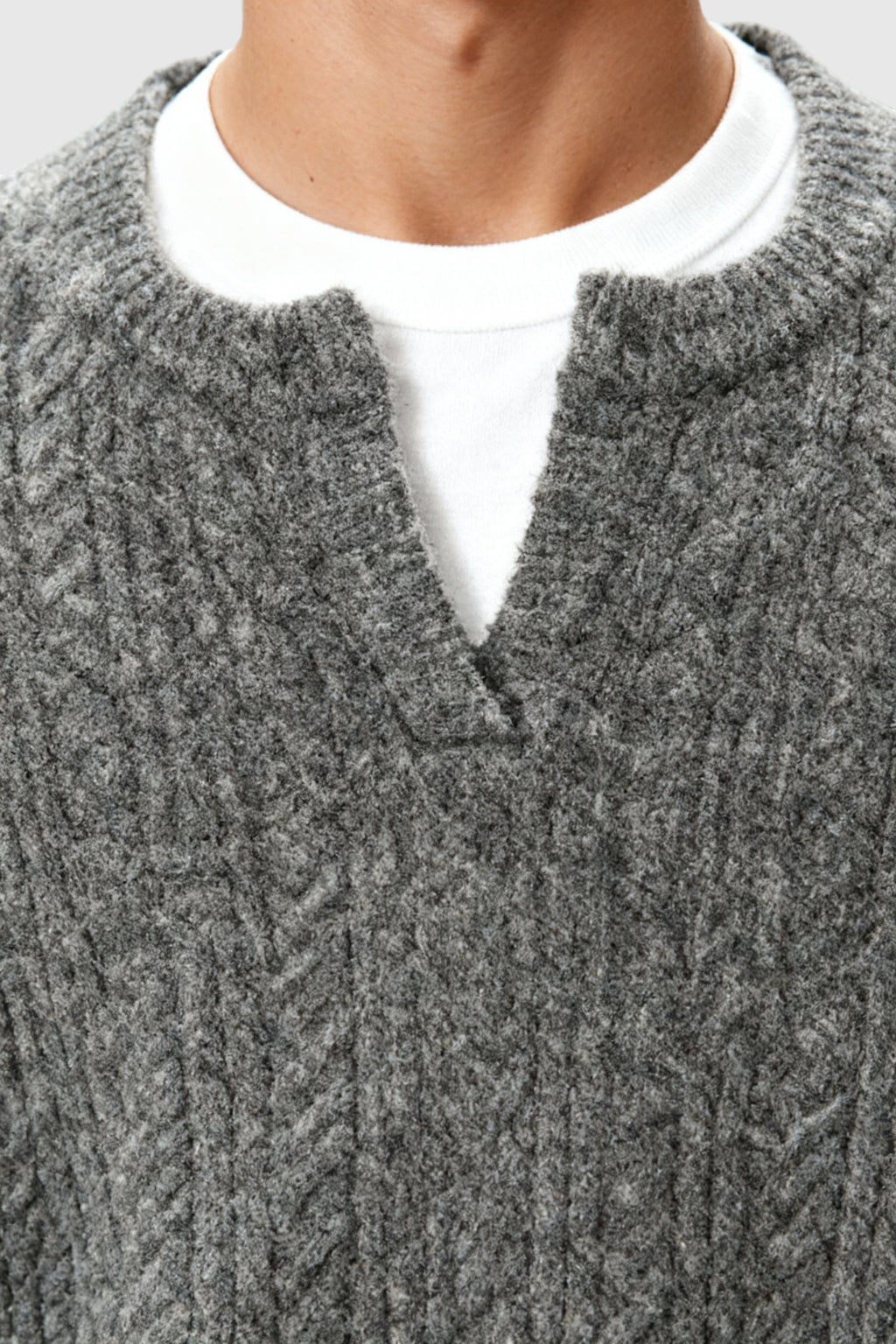 Herrestrik – Kabelstrikket Sweater med Lille V-Hals – Taikoo Gray