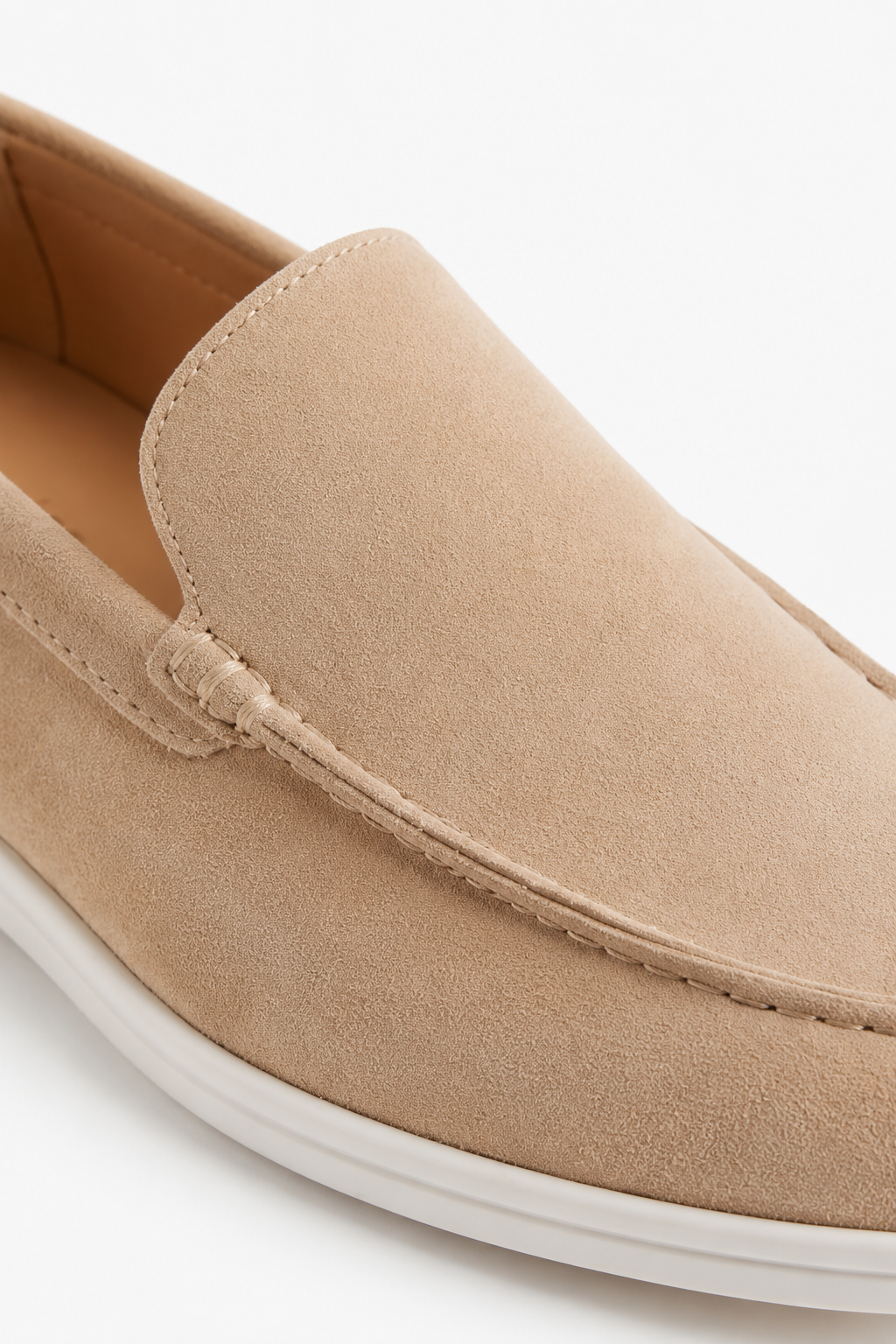 Beige Ruskind Loafers til Mænd – Elegante slip-on sko i ægte læder - - Loafers - Valmont Wear