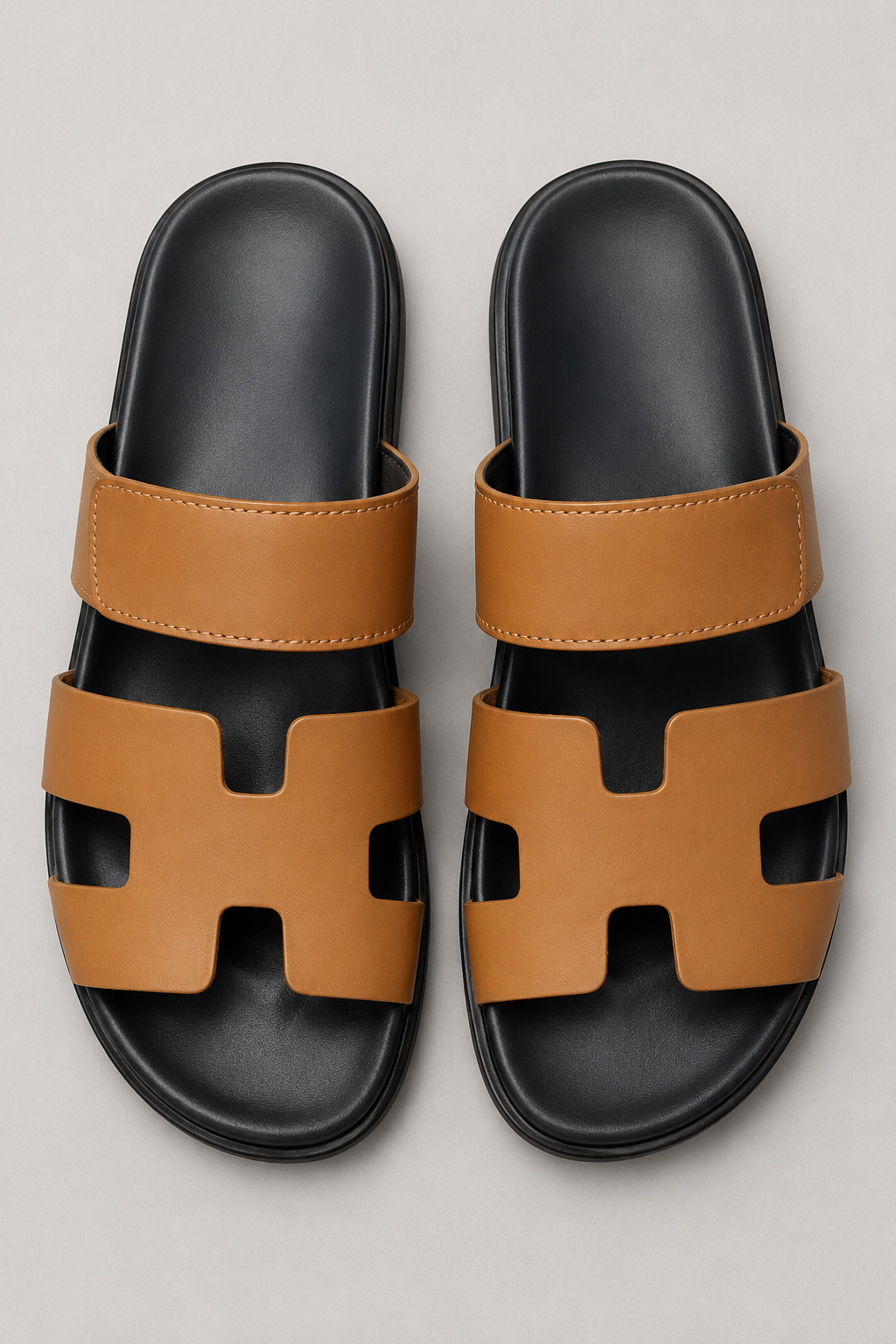 Herresandaler i Brun Læder - H-Cut Slip-On Design til Mænd - - Sko - Valmont Wear