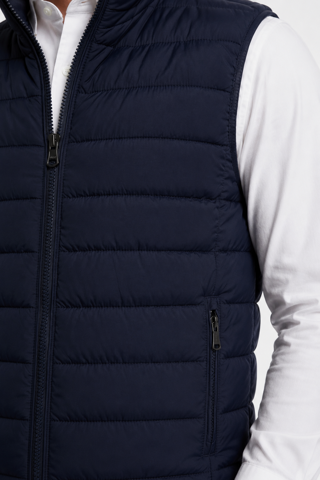 Puffervest til mænd: Marineblå polyestervest til hverdagsbrug og udendørsaktiviteter - - Puffer Vest - Valmont Wear