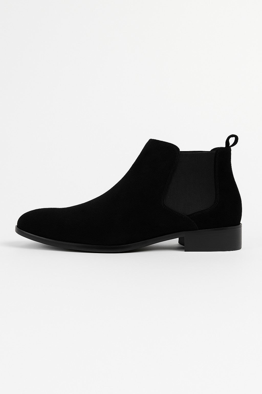 Minimalist Slip-On Chelsea Boots – Sort Ruskind-look, Elastiske Sidepaneler, Flad Hæl - - Boots - Valmont Wear