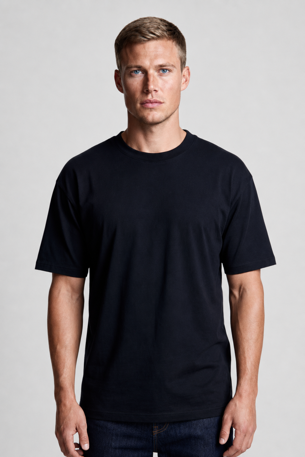 T-Shirt til Mænd - Sort - Blød Bomuldsblanding - Kortærmet Rund Hals - - Herre T-shirts - Valmont Wear