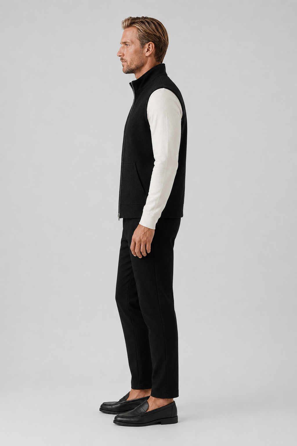 Sort Strikket Vest til Mænd - Blød, Ærmeløs Regular Fit i Komfortabel Strik - - Jakker - Valmont Wear
