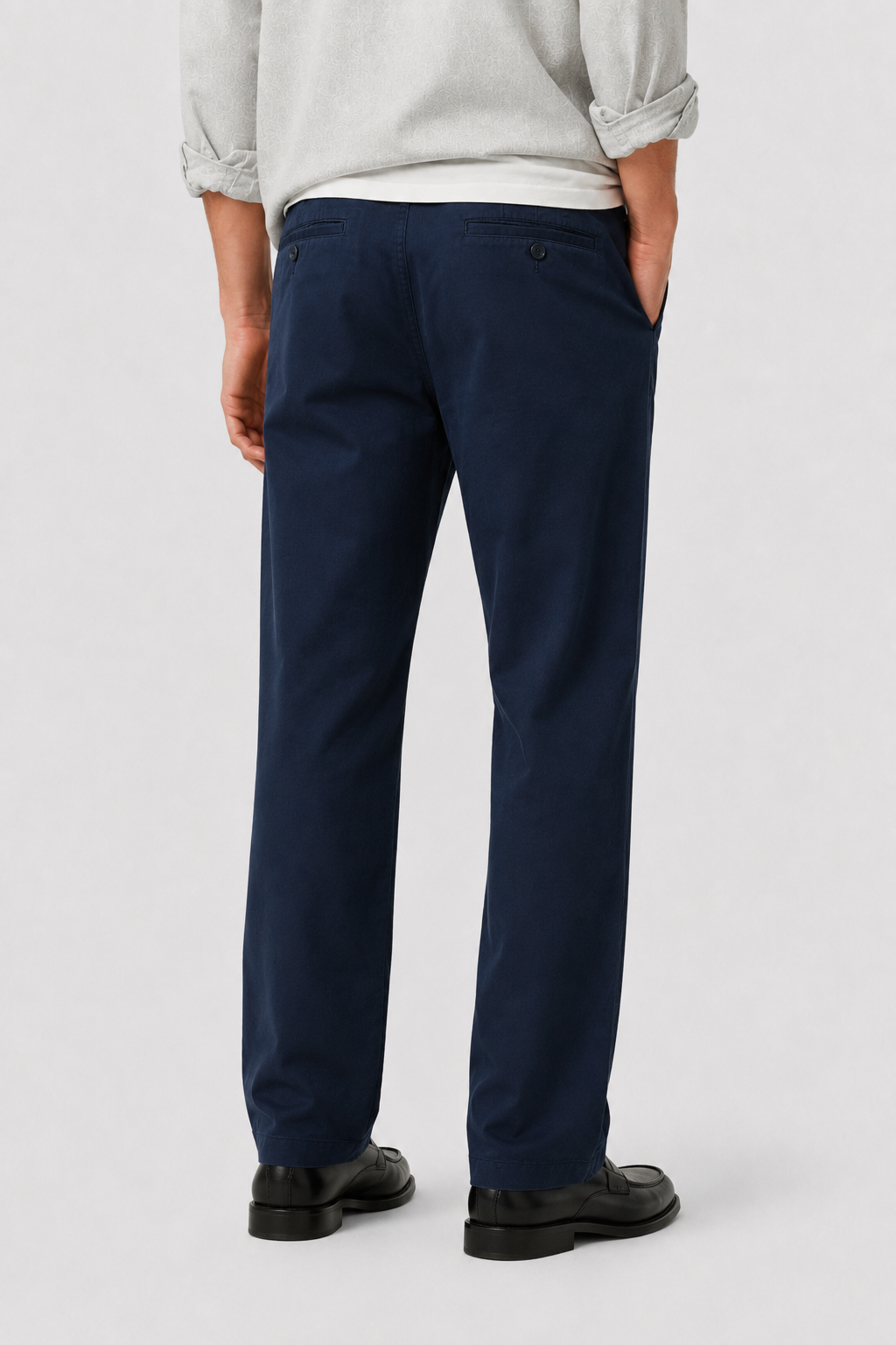 Mørkeblå chinos til mænd i uldblanding – løs pasform, perfekte til hverdag og fritid - - Chinos - Valmont Wear