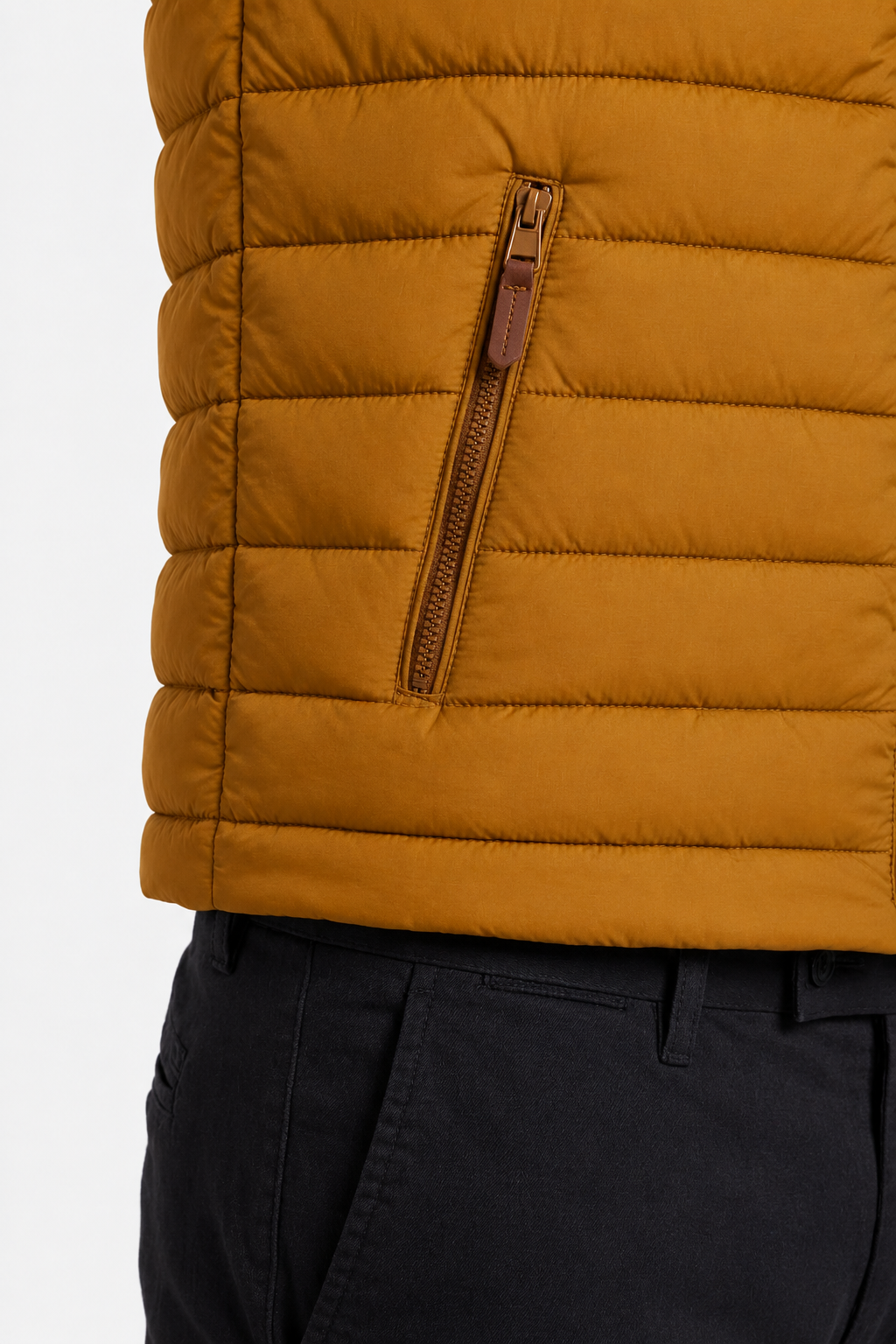 Puffervest til Mænd - Gurkemeje - Polyester - Regular Fit - - Puffer Vest - Valmont Wear