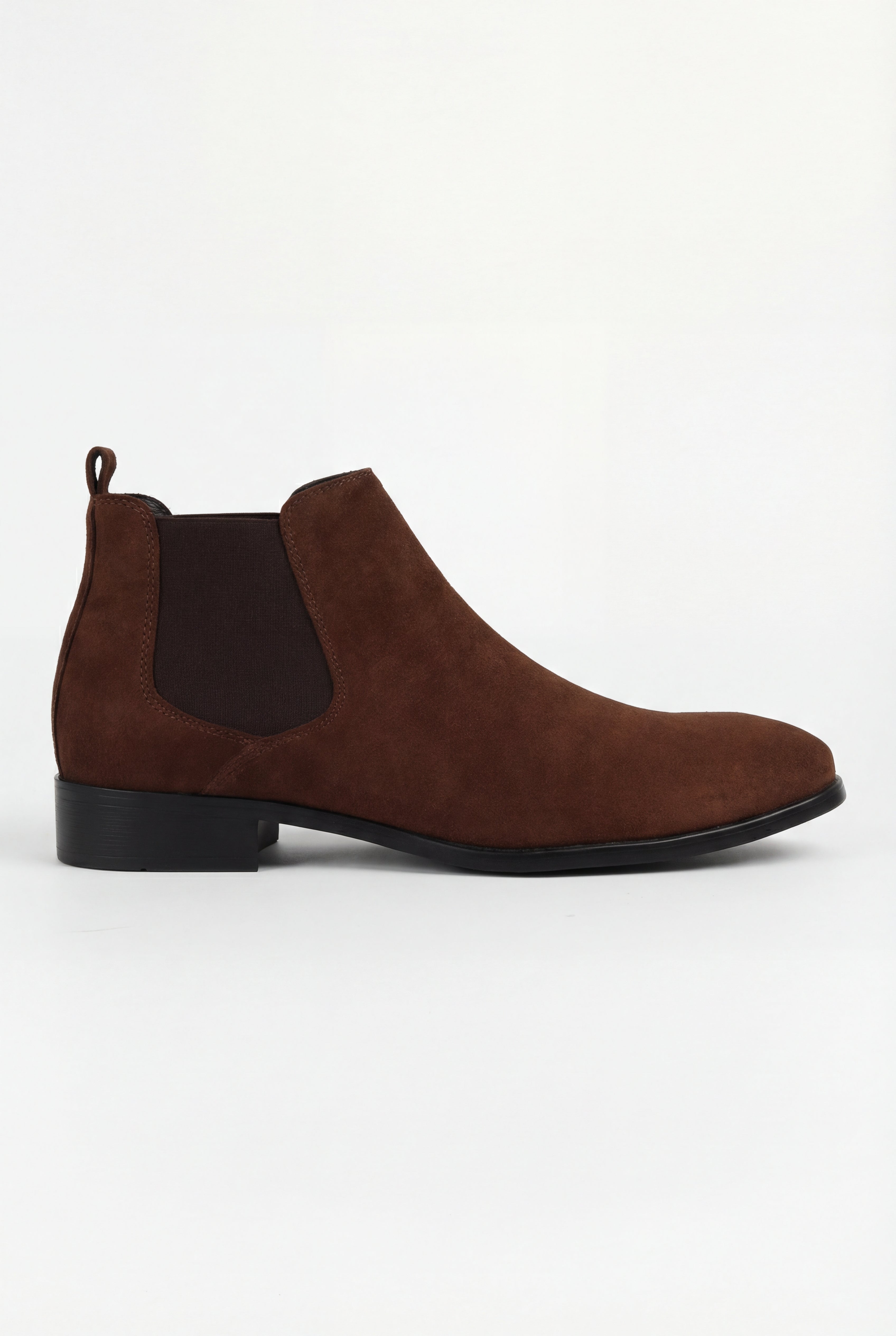 Minimalist Slip-On Chelsea Boots – Brun Ruskind-look, Elastiske Sidepaneler, Flad Hæl
