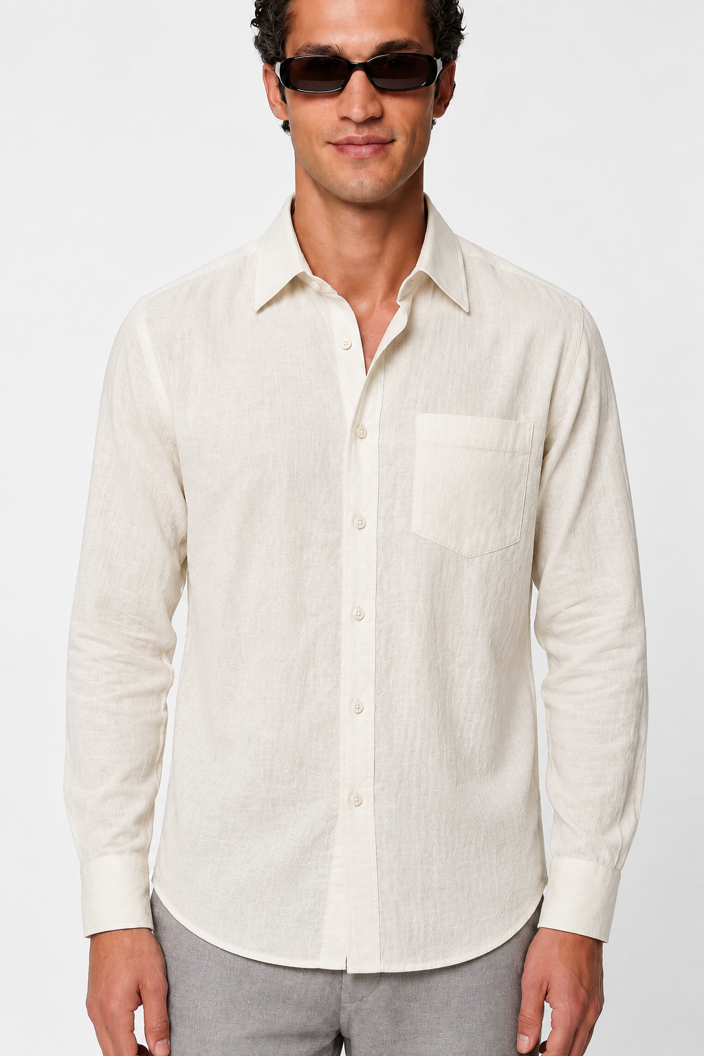 Chemise homme couleur sable en polyester, col classique, poche poitrine