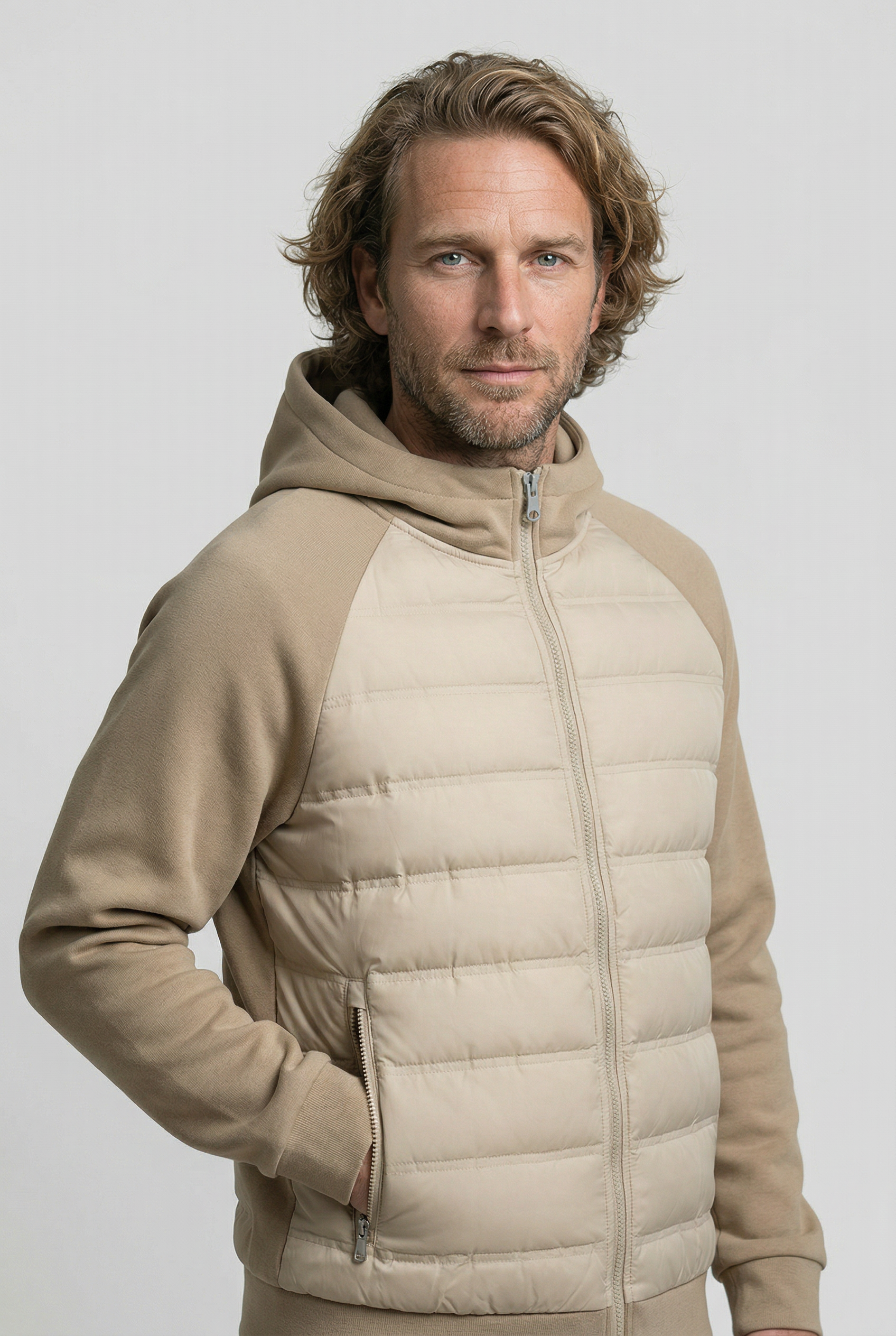 Løs pasform hættejakke med dun - Khaki Beige - Jakker - Valmont Wear