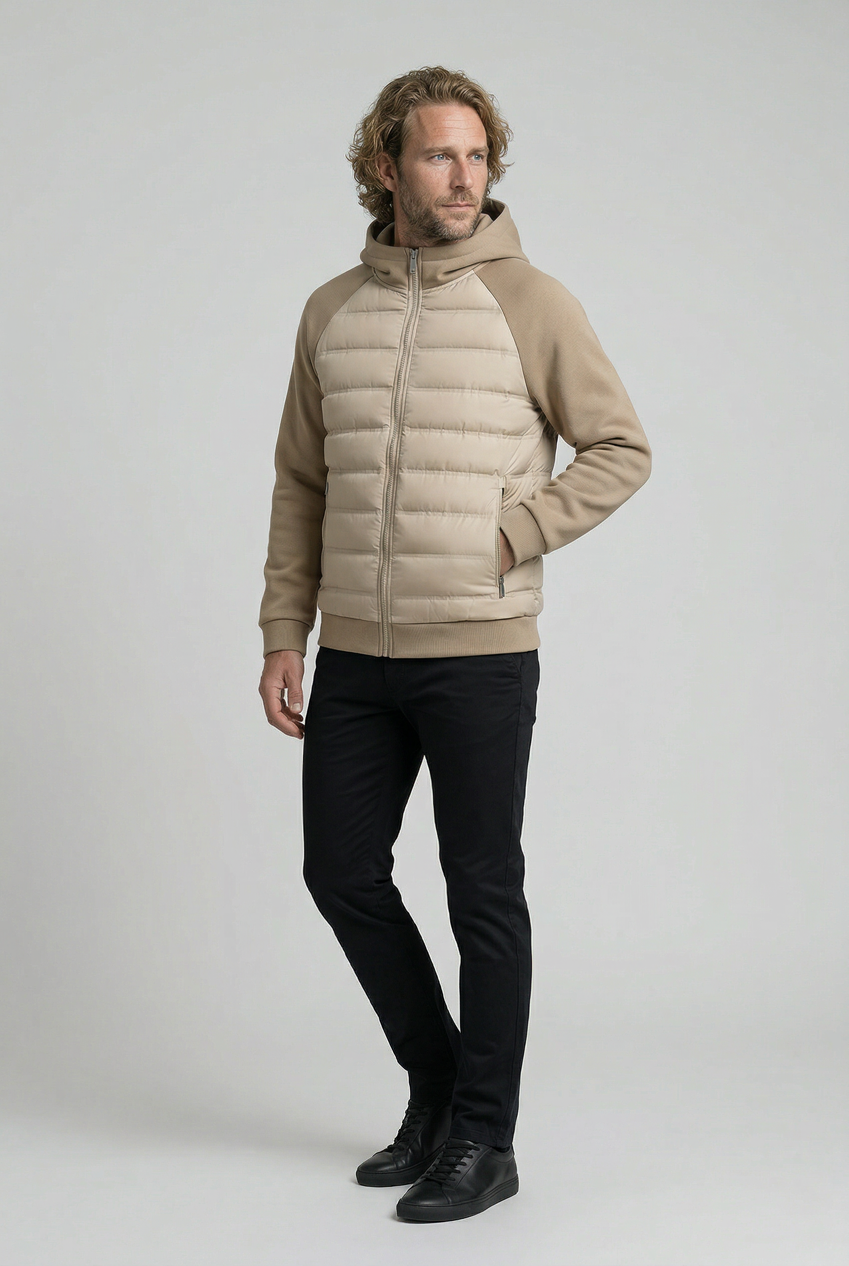 Løs pasform hættejakke med dun - Khaki Beige - Jakker - Valmont Wear