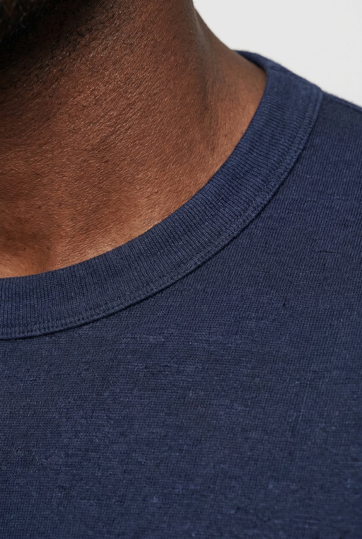 T-Shirt til Mænd - Marineblå - Lin - Slim Fit - frame 5