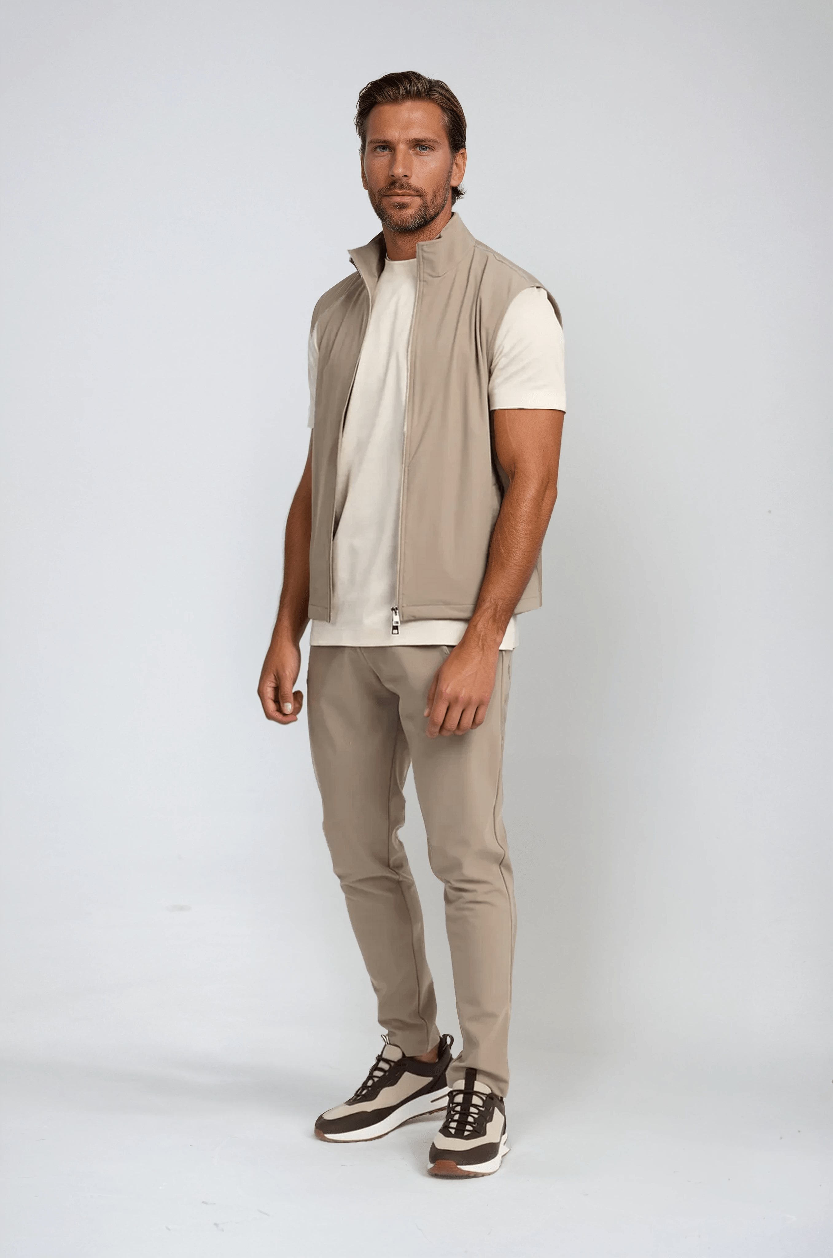 Polyamid Sportsæt i Minimalistisk Design - Beige - Aktivtøj Sæt - Valmont Wear