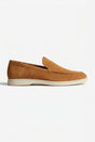 Karamellfarbene Penny-Loafer aus Wildleder für Herren – klassische Slip-on-Herrenschuhe