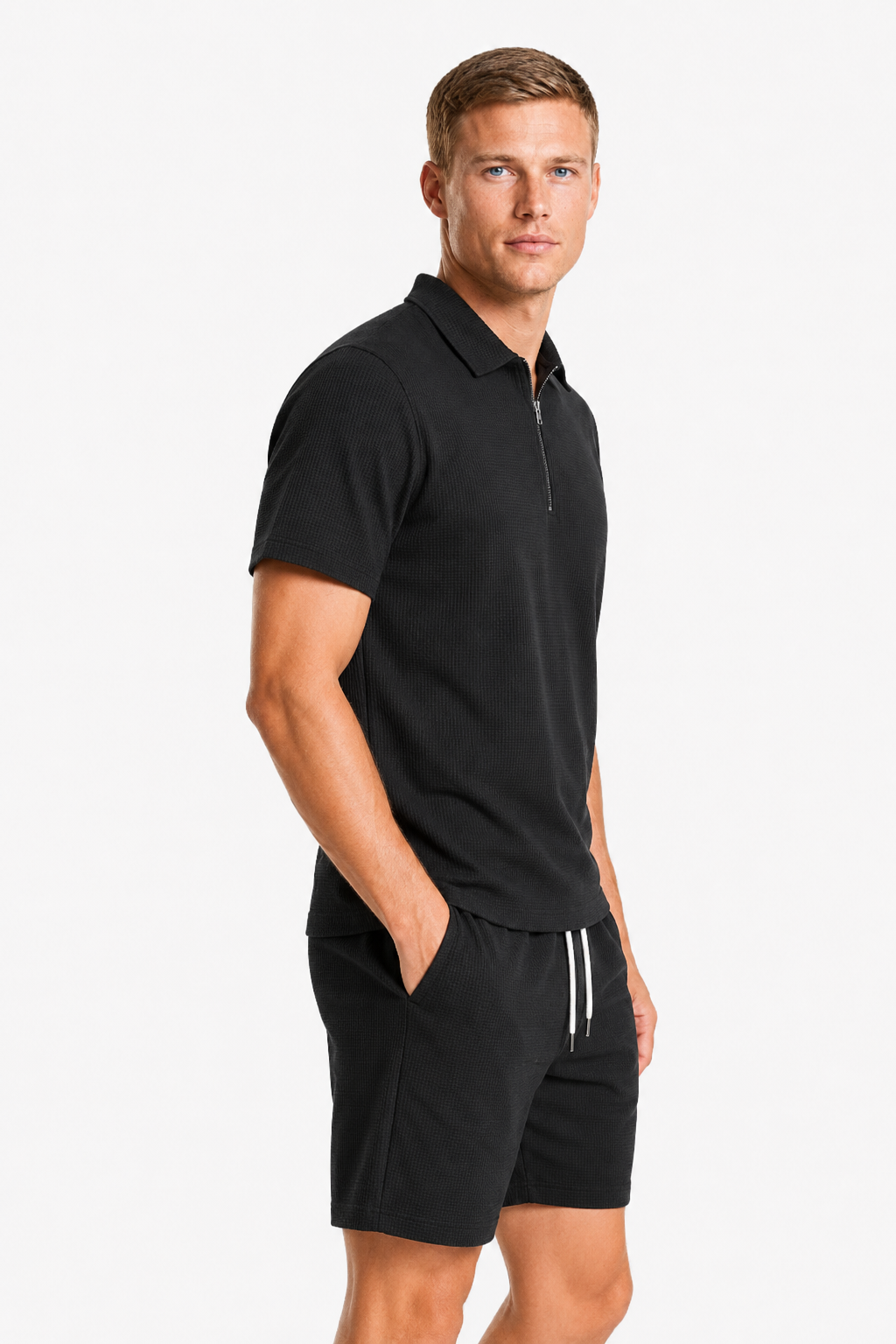 Todelt sommersæt til mænd med skjorte med halv lynlås og shorts - - Tøj-sæt - Valmont Wear