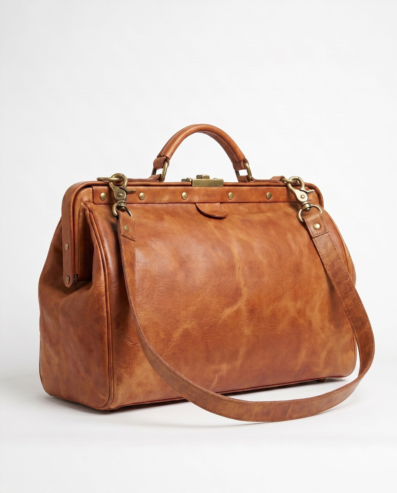 Vintage Leather Doctor Bag Duffel for Men - Natural Tan Doctor-Style